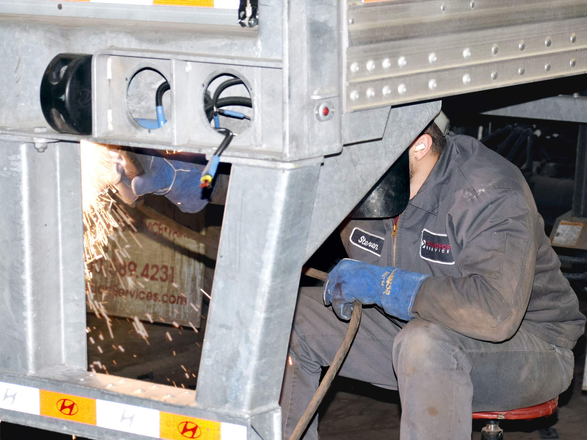 Semi-Trailer Repair - Container Repair - Transport Services